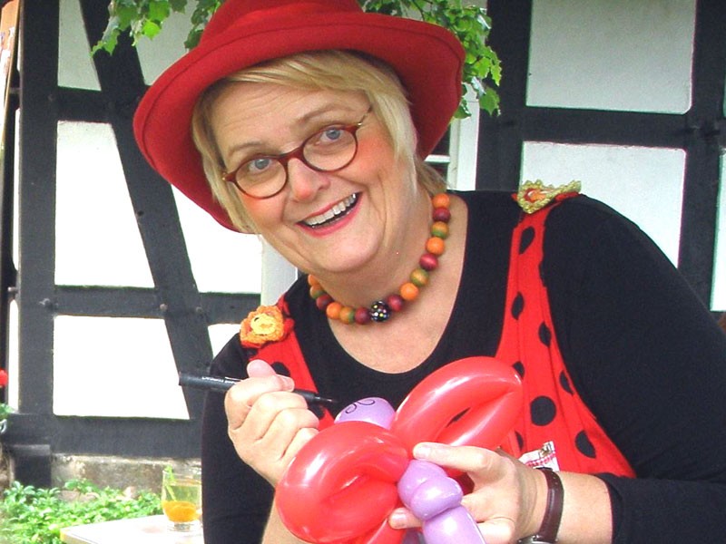 BALLOn ELLY - Weltkindertag in der Druckerei