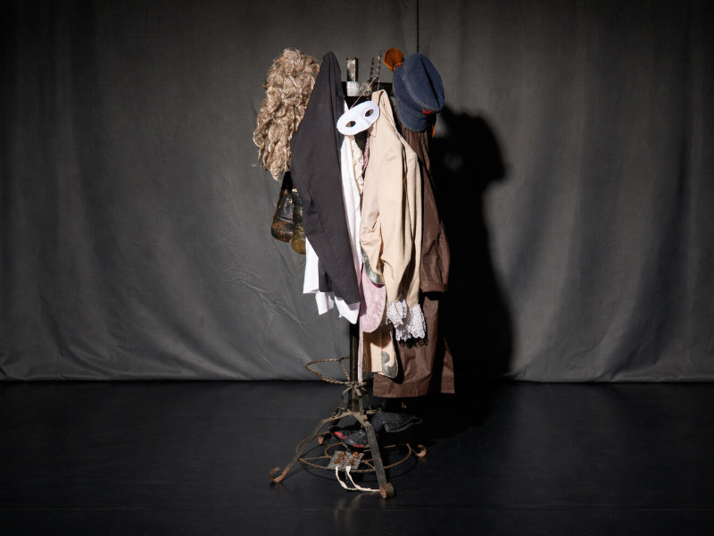 Zuhause - ein Theaterstück von und mit: Jelena Quaet-Faslem